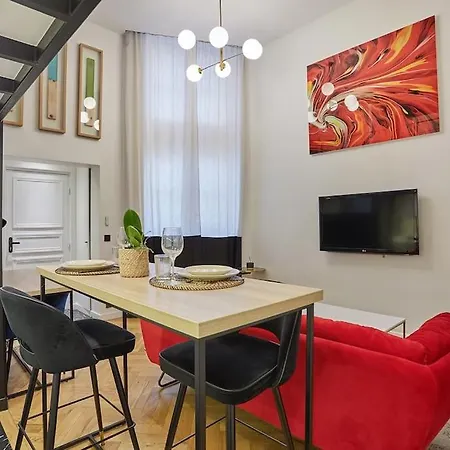 Duplex Center Of By Studioprestige